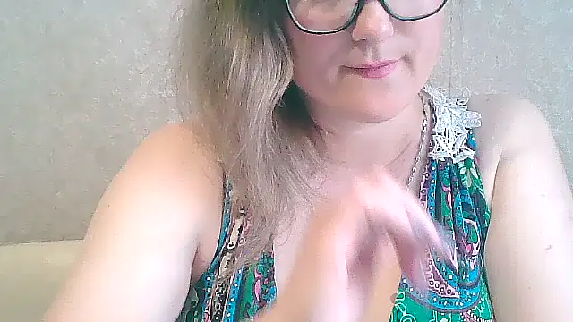 MerryLaCherry online show from 06.12.26