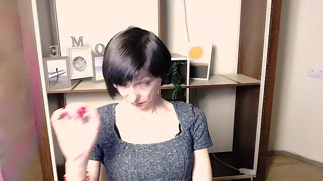  AngeliaFlow  online show from 11.28.25