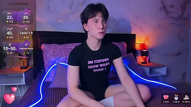 AdrianoAubert online show from 12.05.25