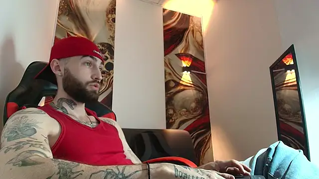 Luke davis01 online show from 09.26.25