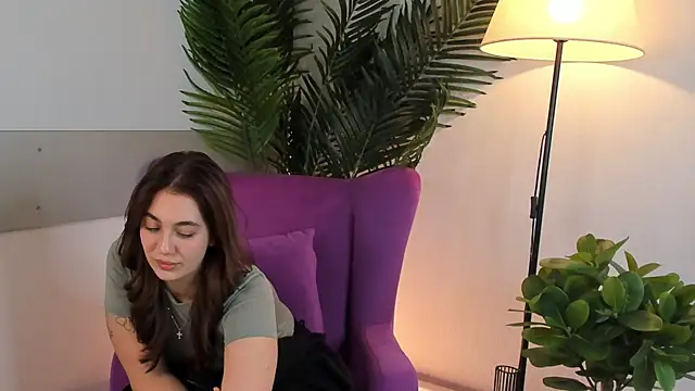 PortiaBellew online show from 02.05.25