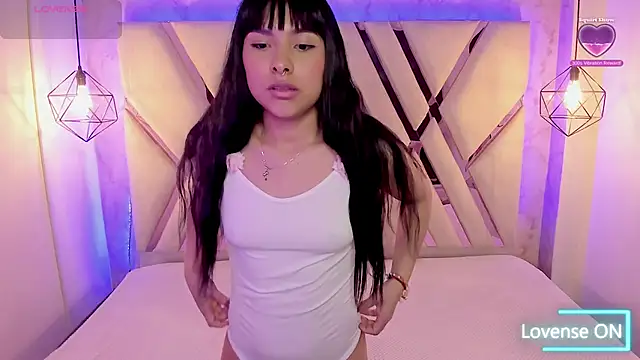 Snapshot of Vera_Best_ chatting on 02.24.25 Vera Best online show from 02.24.25