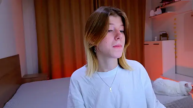 Bella amory online show from 11.02.25