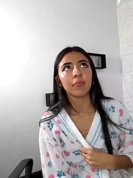 Snapshot of Mirandaa_Rogers chatting on 02.13.25 Mirandaa Rogers online show from 02.13.25