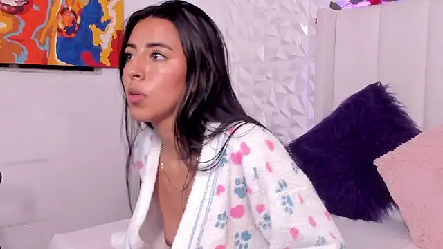 Snapshot of Mirandaa_Rogers chatting on 02.17.25 Mirandaa Rogers online show from 02.17.25