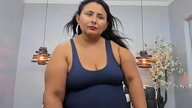 Snapshot of BBW_CINDY chatting on 02.14.25 BBW CINDY online show from 02.14.25