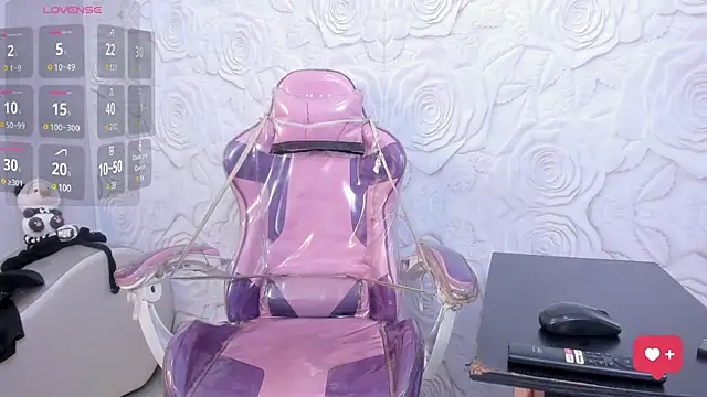 Brianna Hard online show from 02.21.25