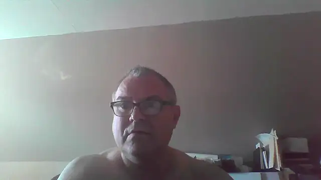 mkestr69 online show from 09.15.25