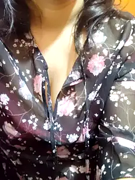 Snapshot of Your_cutiepie_ chatting on 03.07.25 Your cutiepie  online show from 03.07.25