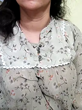 Snapshot of Your_cutiepie_ chatting on 03.14.25 Your cutiepie  online show from 03.14.25