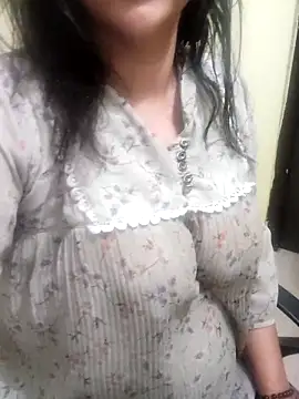 Snapshot of Your_cutiepie_ chatting on 03.20.25 Your cutiepie  online show from 03.20.25