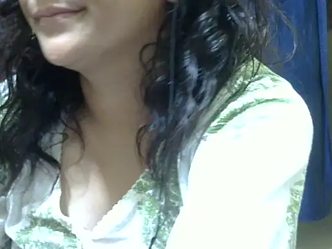 Snapshot of Your_cutiepie_ chatting on 09.12.25 Your cutiepie  online show from 09.12.25