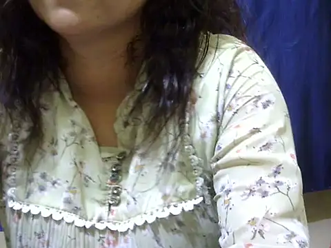 Snapshot of Your_cutiepie_ chatting on 09.13.25 Your cutiepie  online show from 09.13.25