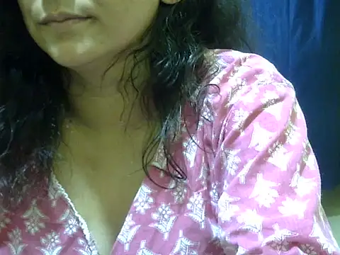 Snapshot of Your_cutiepie_ chatting on 09.17.25 Your cutiepie  online show from 09.17.25