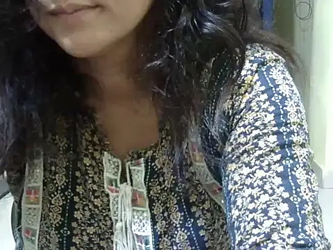 Snapshot of Your_cutiepie_ chatting on 10.06.25 Your cutiepie  online show from 10.06.25