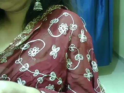 Snapshot of Your_cutiepie_ chatting on 10.07.25 Your cutiepie  online show from 10.07.25