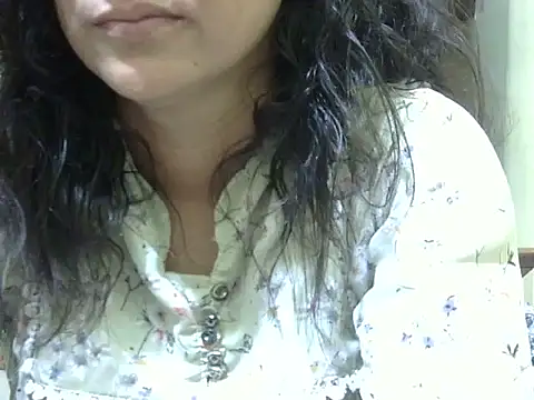 Snapshot of Your_cutiepie_ chatting on 10.17.25 Your cutiepie  online show from 10.17.25