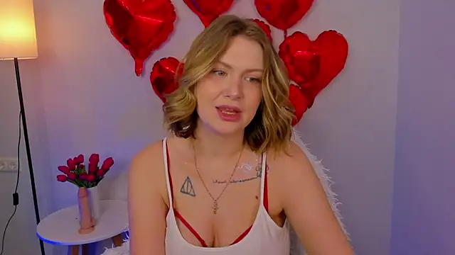 Snapshot of Angela_Wallace chatting on 02.22.25 Angela Wallace online show from 02.22.25