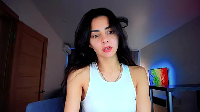 EmiliaZen online show from 10.10.25