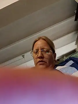 Snapshot of NoLubricantNeeded chatting on 10.08.25 NoLubricantNeeded online show from 10.08.25