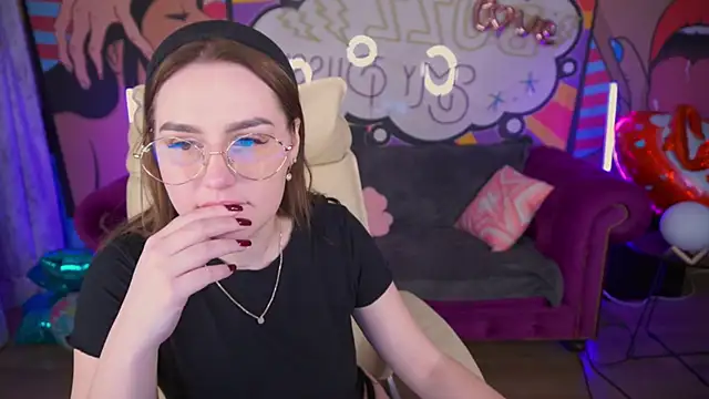 DivineJass online show from 02.21.25