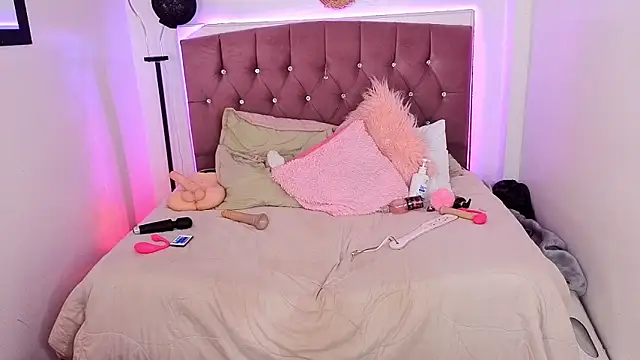 Snapshot of lizha_milf chatting on 01.31.26 lizha milf online show from 01.31.26