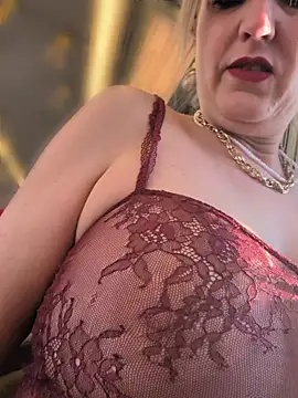Sexybiene969 online show from 04.08.26