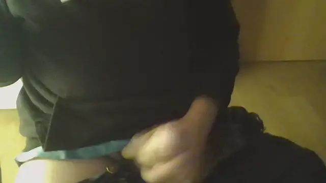 Snapshot of fifu2 chatting on 10.12.25 fifu2 online show from 10.12.25