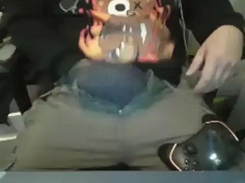 Snapshot of fifu2 chatting on 11.02.25 fifu2 online show from 11.02.25