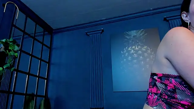 scarlet edwars online show from 10.19.25