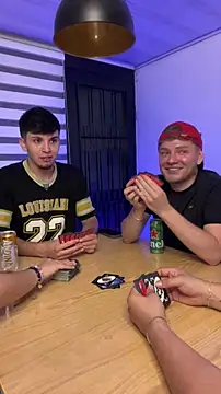 Snapshot of Angel_Montiell chatting on 10.18.25 Angel Montiell online show from 10.18.25