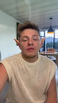 Angel Montiell online show from 10.31.25