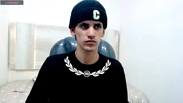 Dirty Kingg online show from 03.11.25