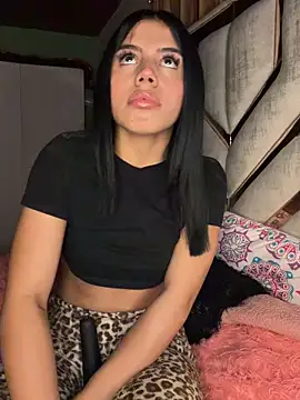 Laura-Khalifa online show from 02.11.26