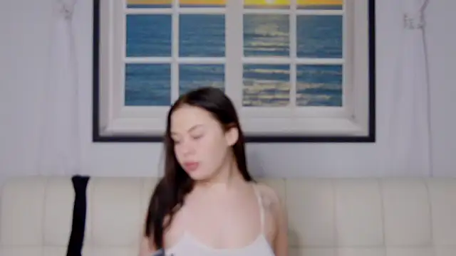 Perris cuttiee online show from 10.02.25