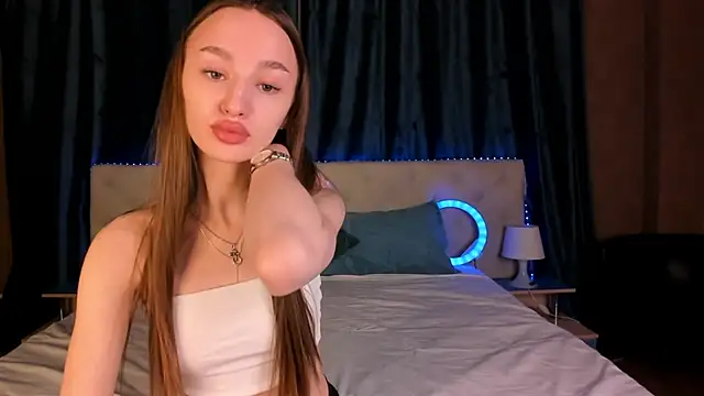 miiss  lulu online show from 03.14.25