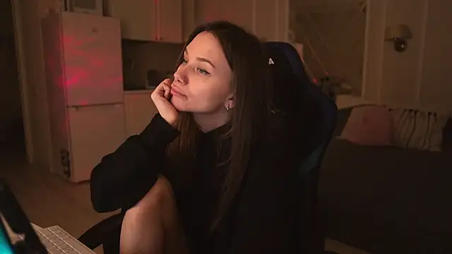 alexa feels  online show from 03.02.25