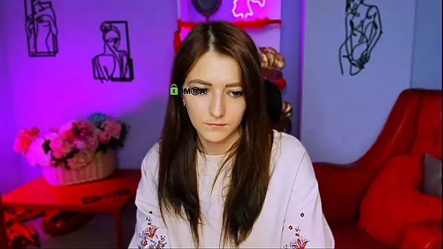 Snapshot of catherine_kitty chatting on 02.25.25 catherine kitty online show from 02.25.25