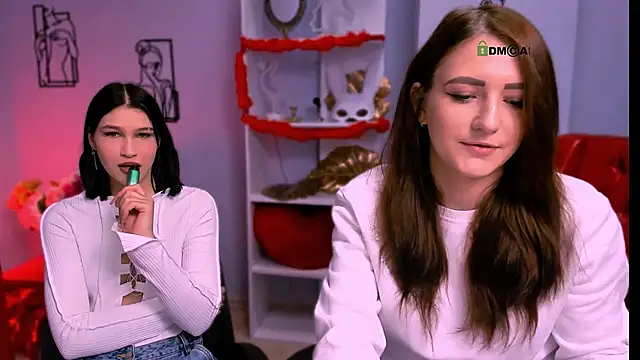 Snapshot of catherine_kitty chatting on 03.02.25 catherine kitty online show from 03.02.25