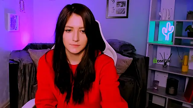 Snapshot of catherine_kitty chatting on 03.18.25 catherine kitty online show from 03.18.25