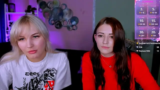 Snapshot of catherine_kitty chatting on 09.17.25 catherine kitty online show from 09.17.25