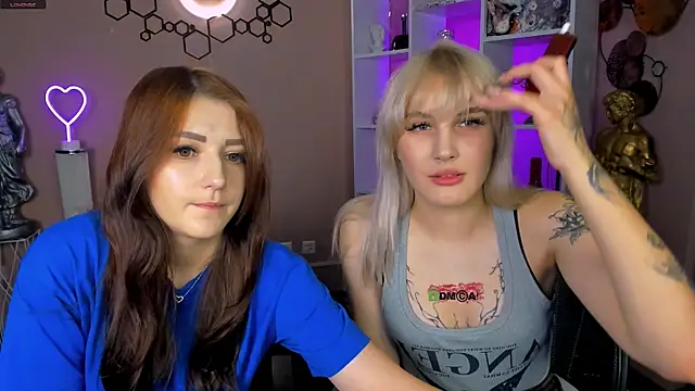 Snapshot of catherine_kitty chatting on 09.21.25 catherine kitty online show from 09.21.25