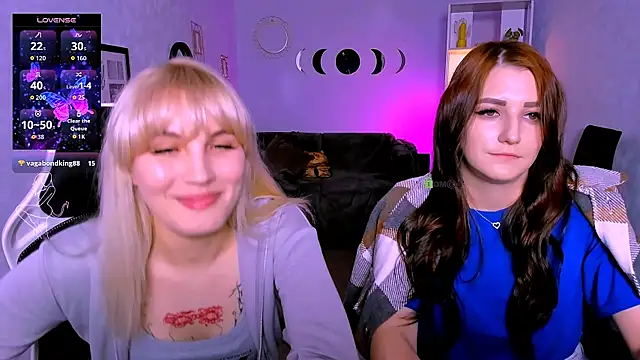 Snapshot of catherine_kitty chatting on 09.23.25 catherine kitty online show from 09.23.25