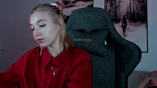 PhilippaAdamas online show from 02.14.25