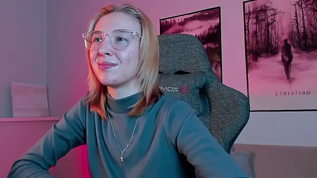 PhilippaAdamas online show from 02.22.25