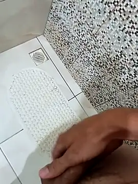 Snapshot of garoto-pirocudo chatting on 03.09.25 garoto-pirocudo online show from 03.09.25