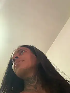 Snapshot of casalshowtime2 chatting on 10.18.25 casalshowtime2 online show from 10.18.25