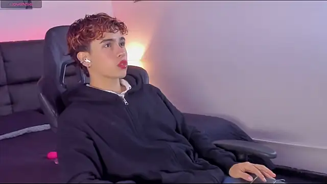 Aiiden 15 online show from 09.30.25