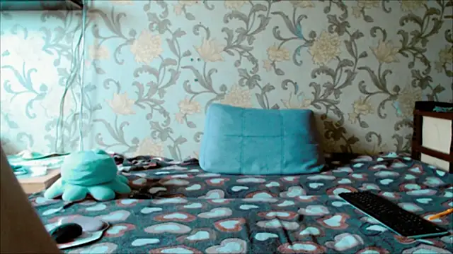 Snapshot of JennyStormy chatting on 10.10.25 JennyStormy online show from 10.10.25