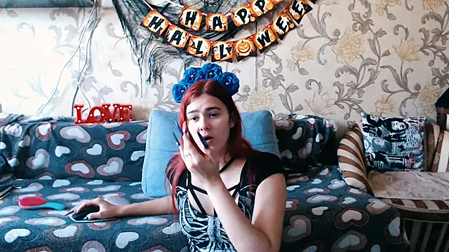 Snapshot of JennyStormy chatting on 10.31.25 JennyStormy online show from 10.31.25